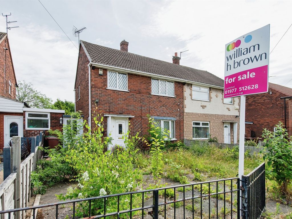 3 bed semidetached house for sale in Dawtrie Street, Castleford WF10