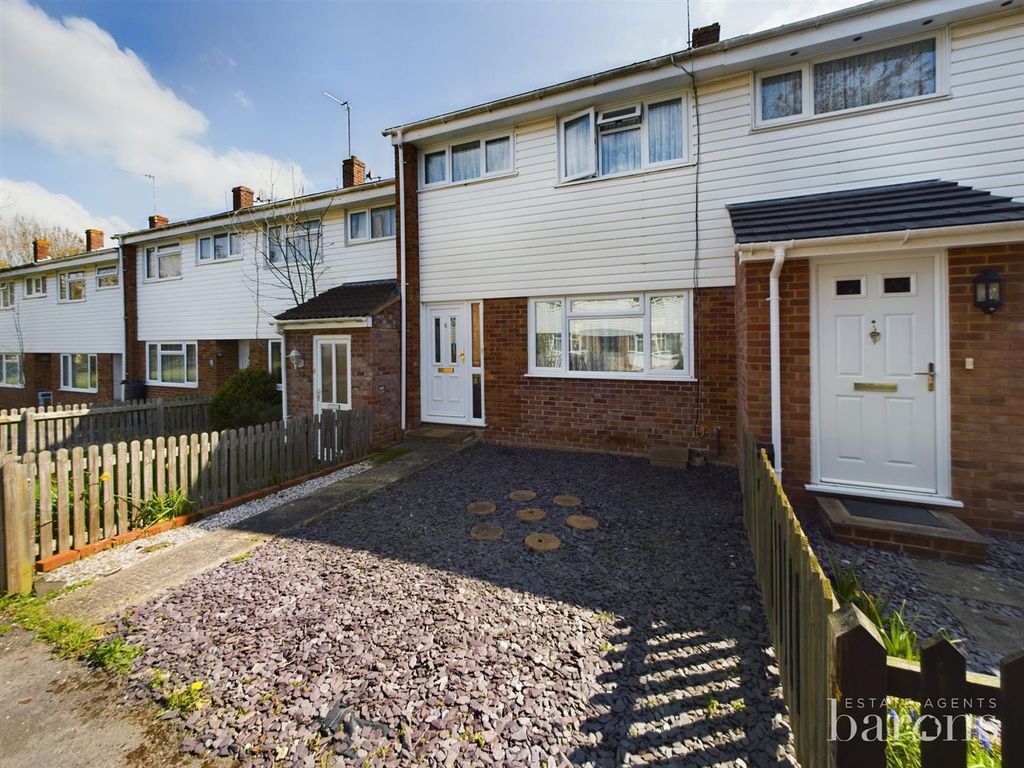 3 bed terraced house for sale in Lyn Court, Riverdene, Basingstoke RG21