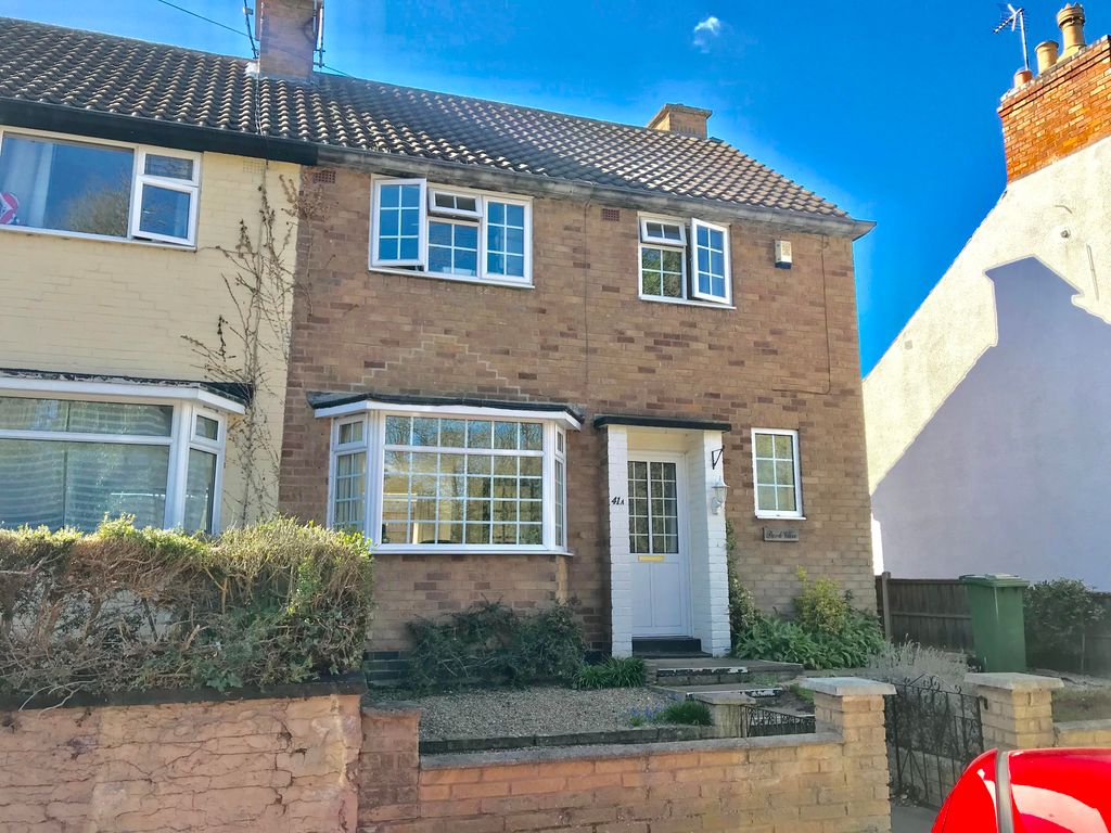 3 bed semidetached house to rent in Sycamore Street, Blaby, Leicester