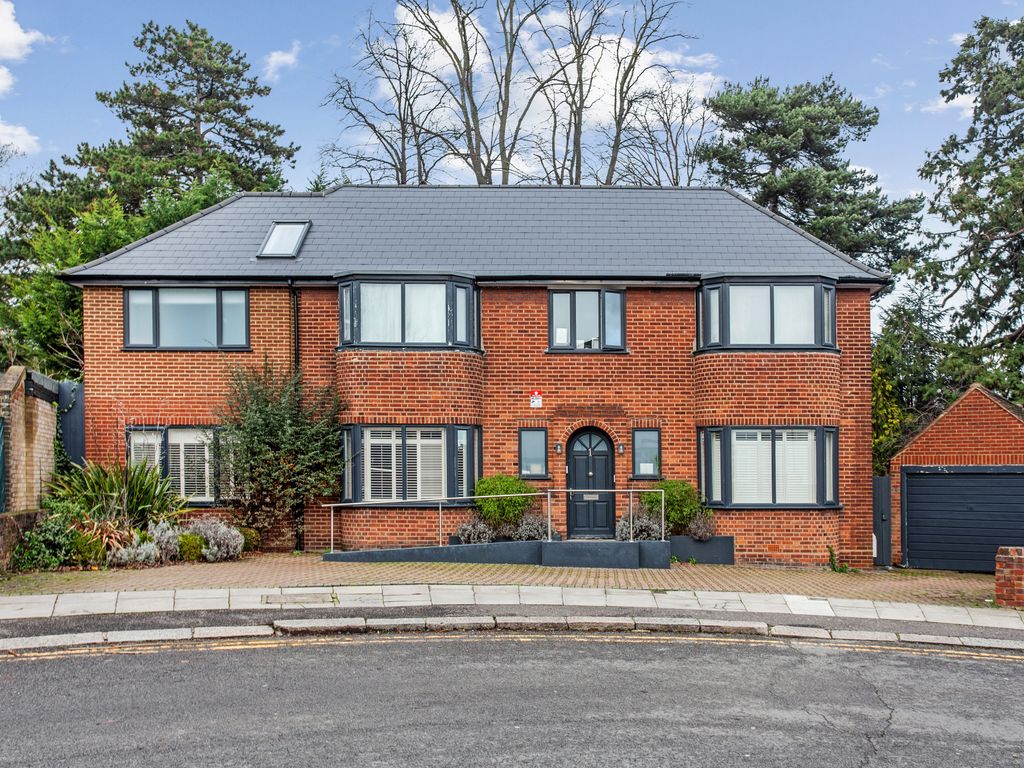 6 bed detached house for sale in Tenterden Gardens, Hendon, London NW4