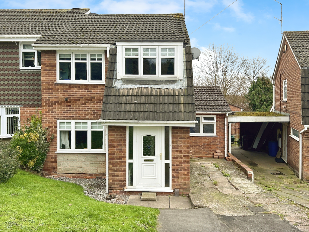 4 bed semidetached house for sale in Stockwell Avenue, Brierley Hill