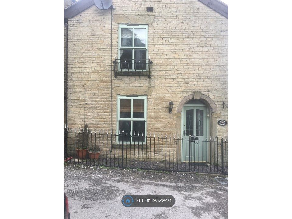 2 bed detached house to rent in Buxton Rd, High Peak SK23, £900 pcm