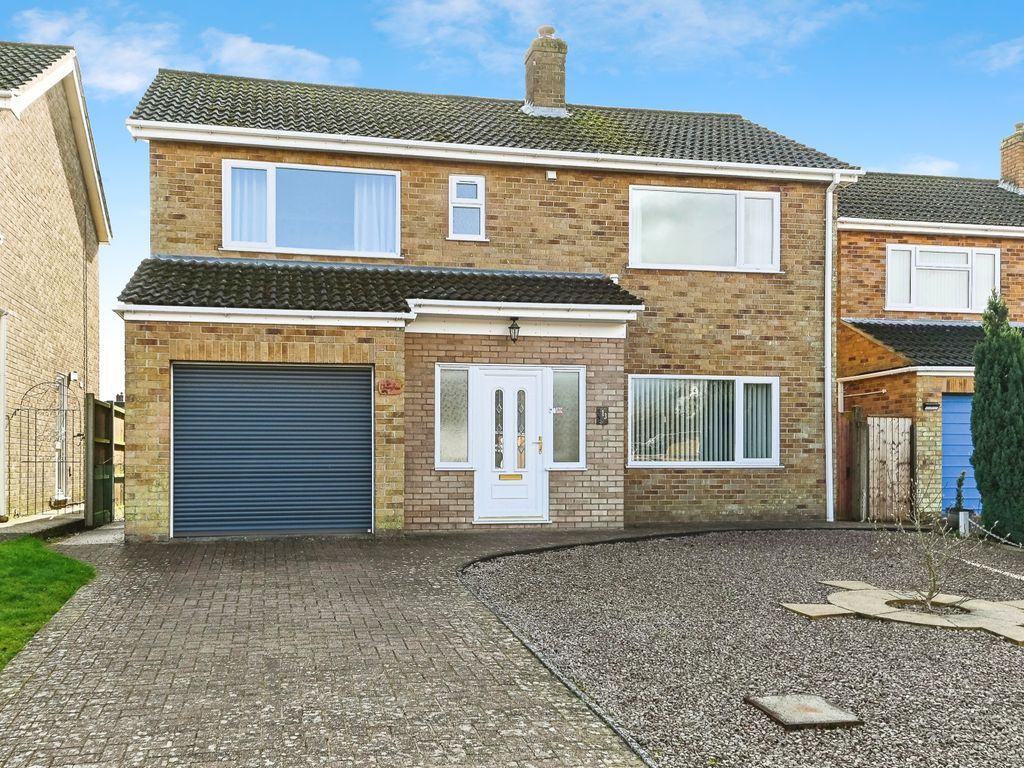 4 bed detached house for sale in Rushmead Close, South Wootton, King's