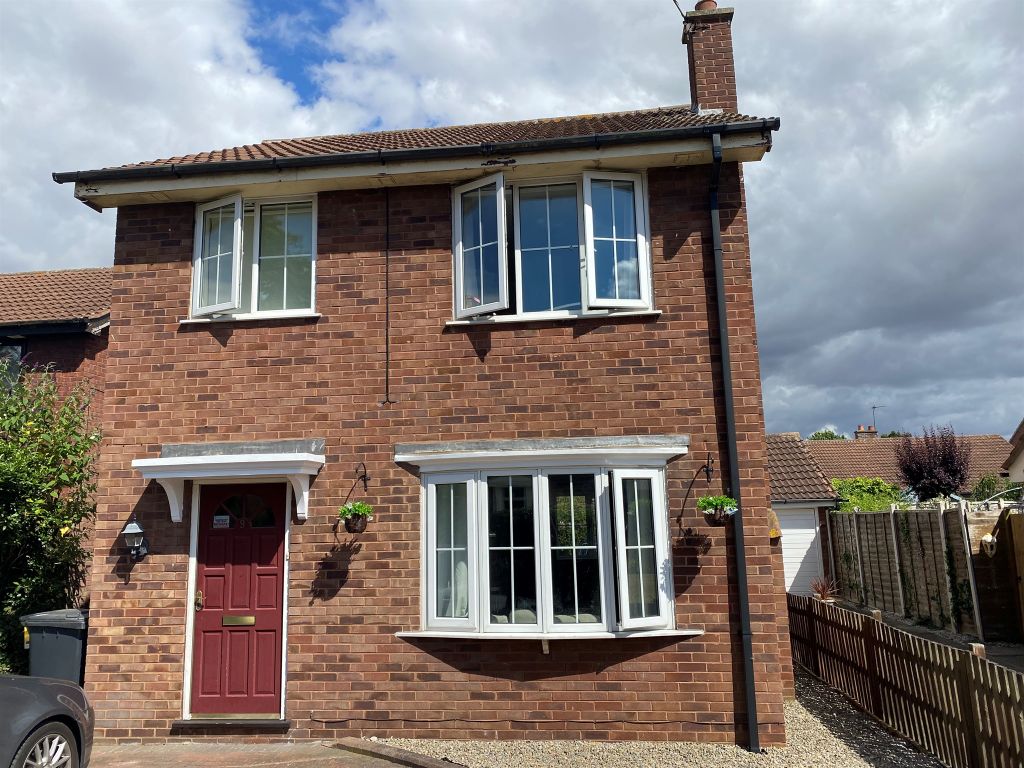 3 bed detached house for sale in Garth Ends Lane, Hemingbrough, Selby