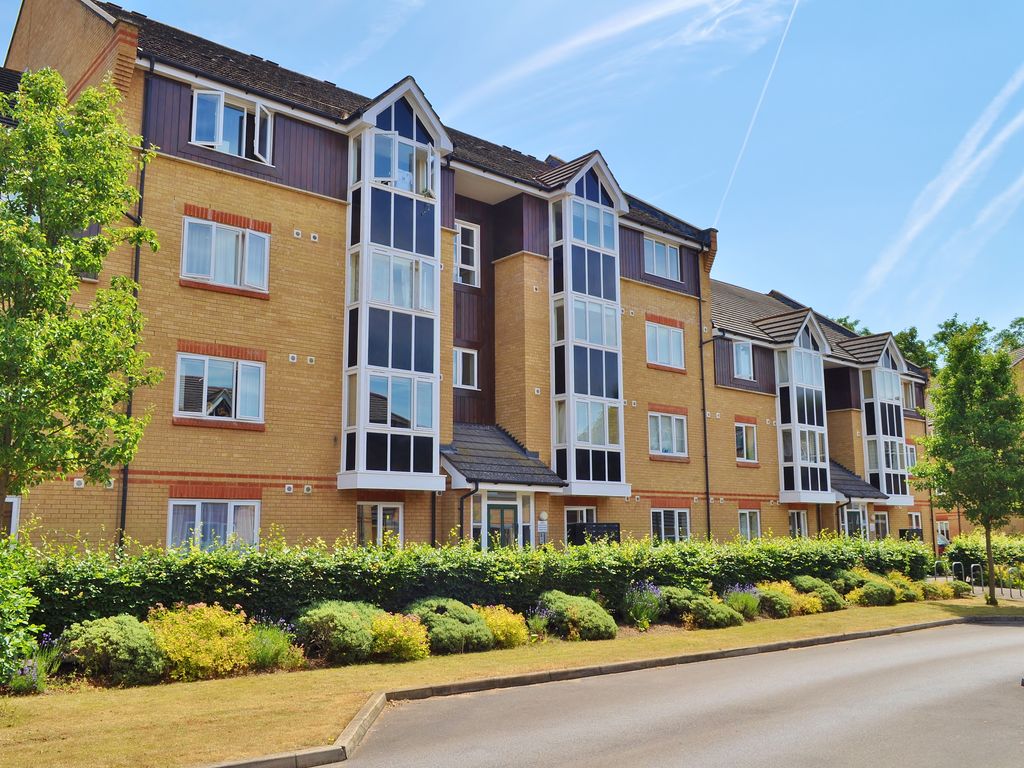 1 bed flat to rent in Faraday Road, Guildford, Surrey, Surrey GU1, £