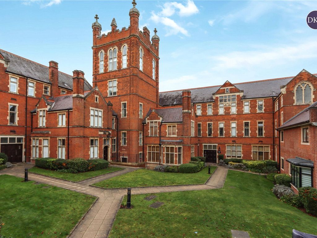 3 bed flat for sale in King Edward Place, Bushey, Hertfordshire WD23, £