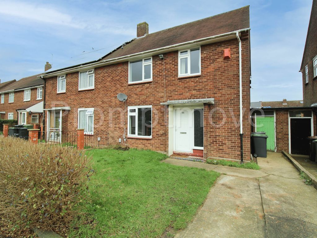 Bretts Mead, Luton LU1  