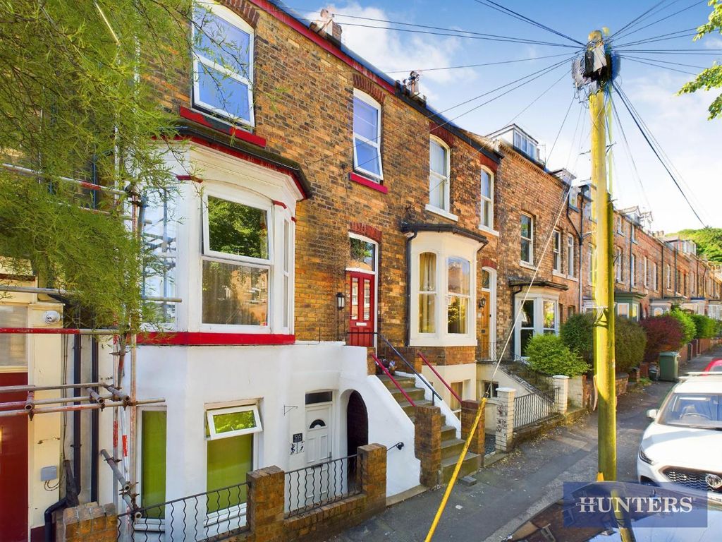 4 bed terraced house for sale in West Bank, Scarborough YO12, £169,950
