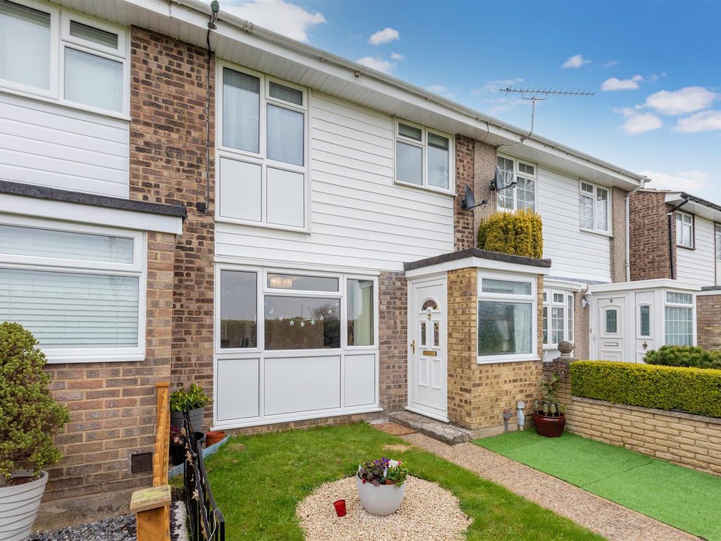 3 bed terraced house for sale in Roebuck Green, Cippenham, Slough SL1