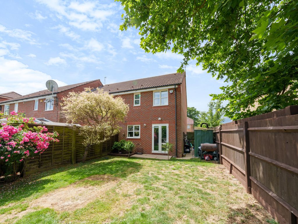 3 bed semidetached house for sale in Gower Road, Horley, Surrey RH6 Zoopla