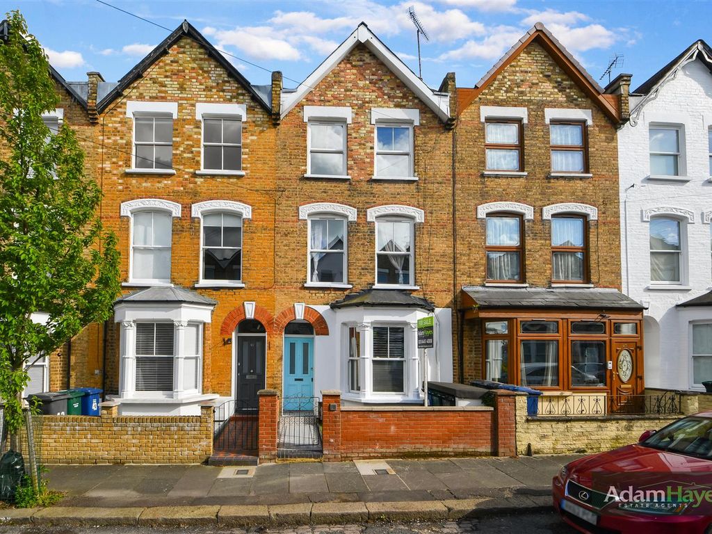 4 bed terraced house for sale in Holly Park Road, London N11, £750,000