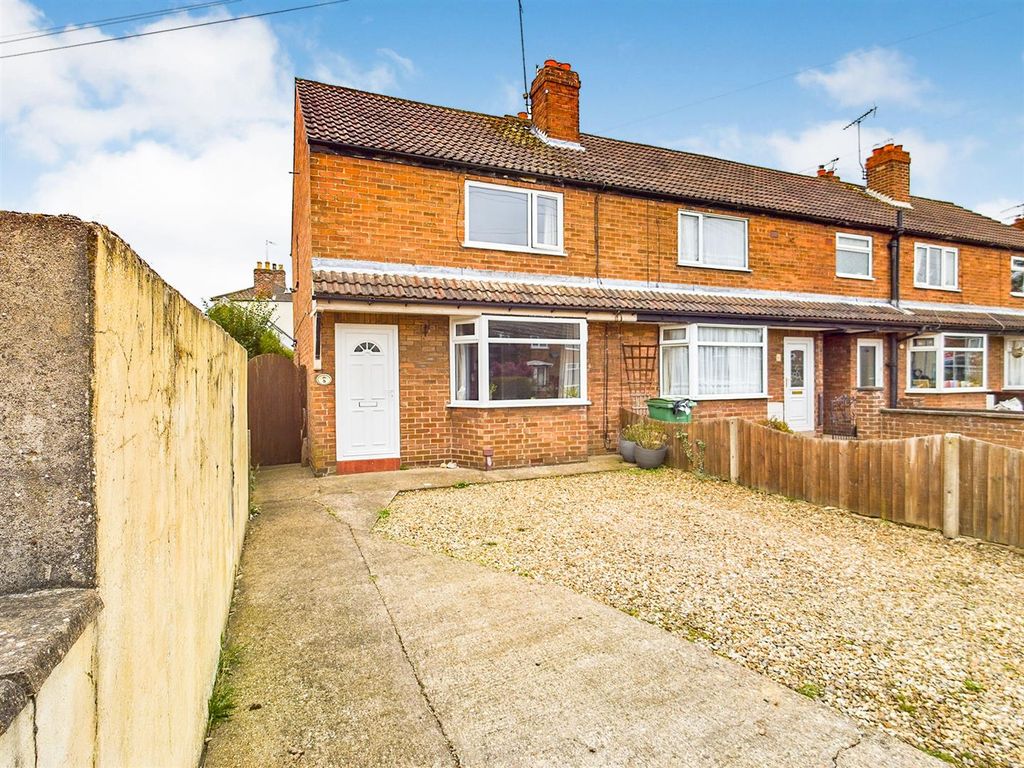 2 bed end terrace house for sale in Nayfield Close, Driffield YO25 Zoopla