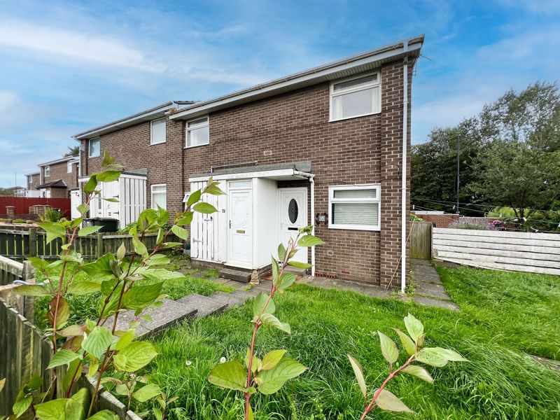 2 bed flat for sale in Flodden, Garth Sixteen, Killingworth, Newcastle