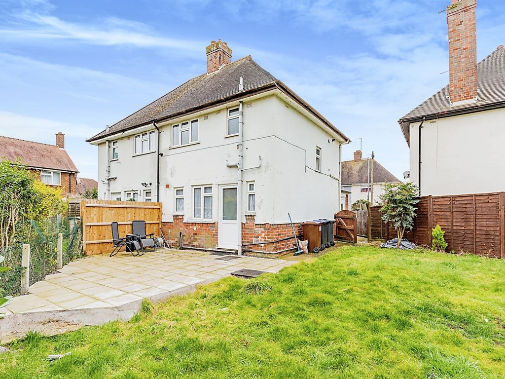 2 bed semidetached house for sale in Pembroke Crescent, Northampton