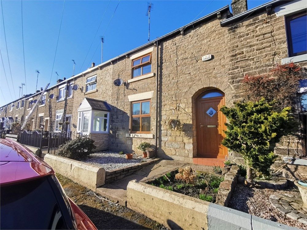 2 bed cottage to rent in Pennington Street, Walshaw, Bury BL8, £895 pcm