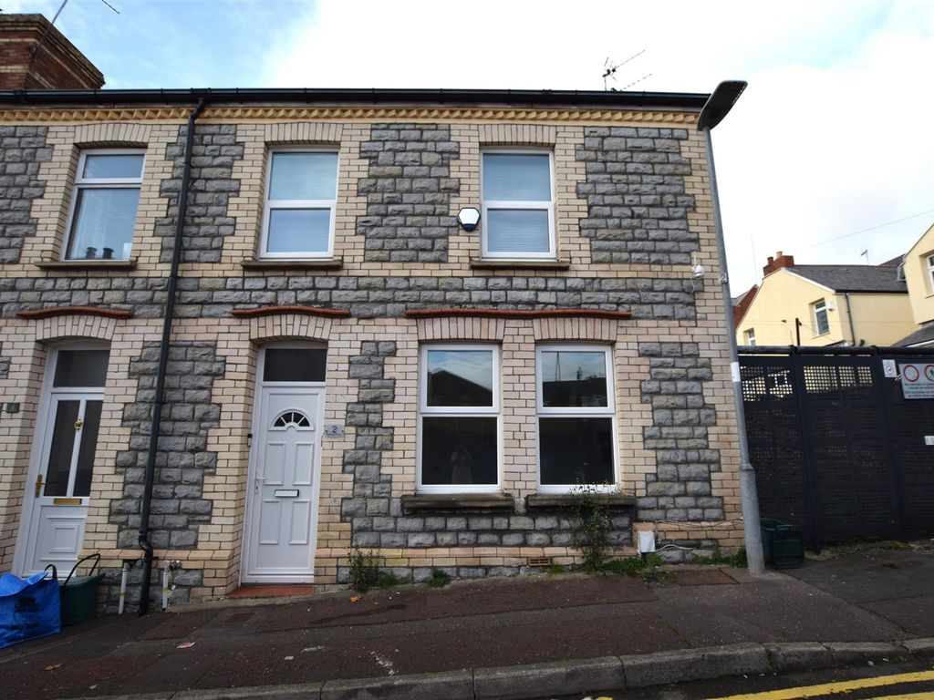 4 bed end terrace house to rent in Merthyr Street, Barry CF63, £975 pcm