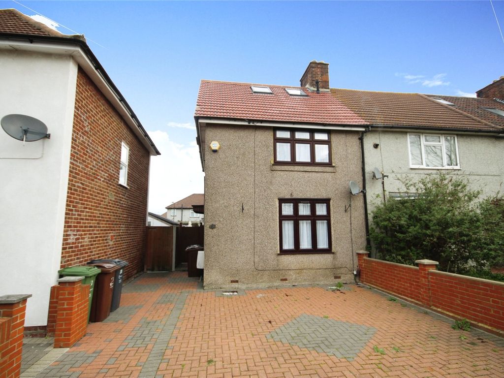 4 bed end terrace house to rent in Goresbrook Road, Dagenham RM9 Zoopla
