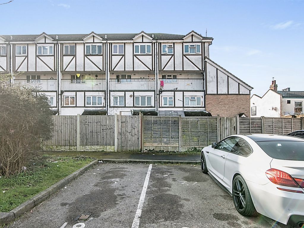 3 bed flat for sale in Pritchard Close, Smethwick B66 Zoopla