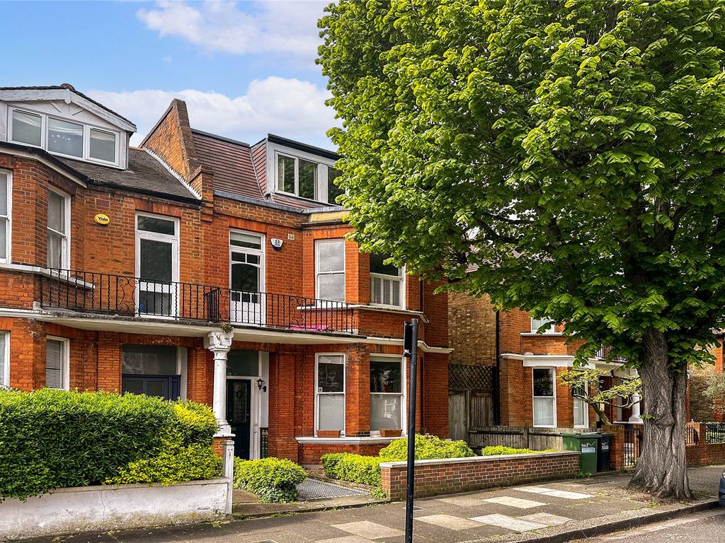 6 bed semidetached house for sale in Flanchford Road, Chiswick, London