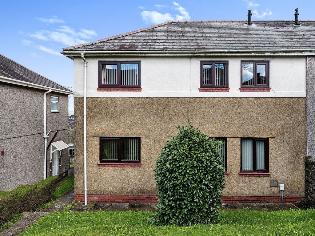 3 bed semidetached house for sale in Gwynedd Avenue, Townhill, Swansea