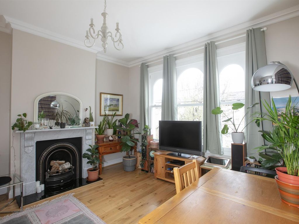 3 bed flat for sale in Crofton Road, Camberwell SE5, £735,000 Zoopla