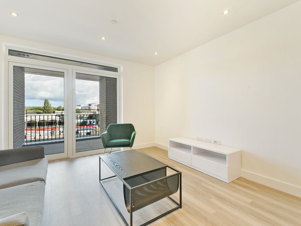 1 bed flat to rent in Greenwich House, Colindale Gardens, London NW9, £