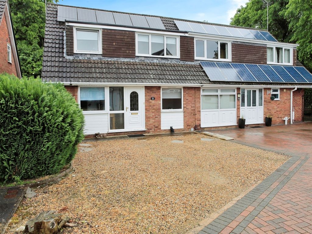 3 bed semidetached house for sale in Werrington Park Avenue