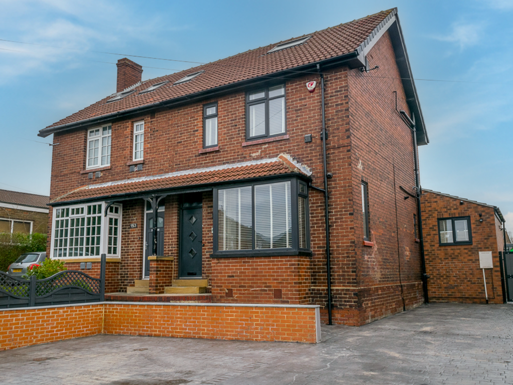 3 bed semidetached house for sale in Rein Road, Tingley, Wakefield WF3