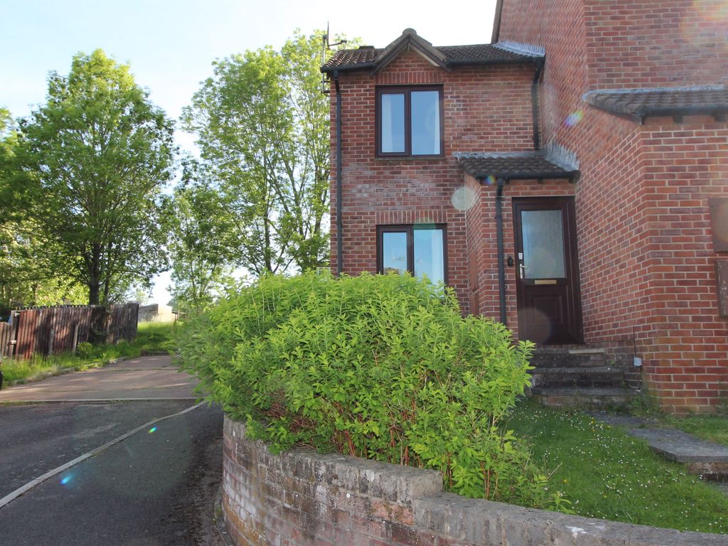1 bed end terrace house to rent in Reade Street, Wyesham, Monmouth