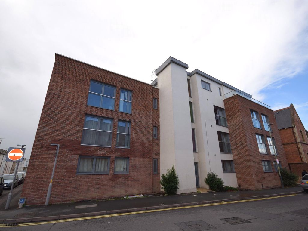 1 bed flat for sale in Coopers Court, St. Pauls Road, Cheltenham