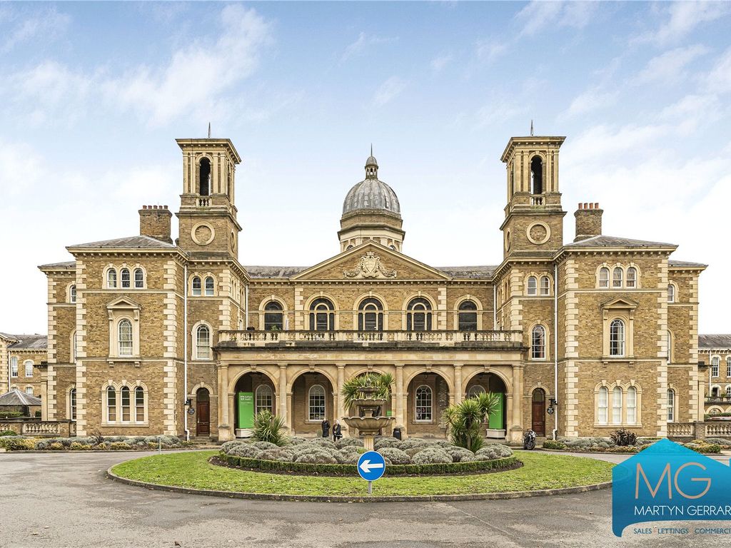 2 bed flat for sale in Princess Park Manor, Royal Drive N11, £500,000 Zoopla