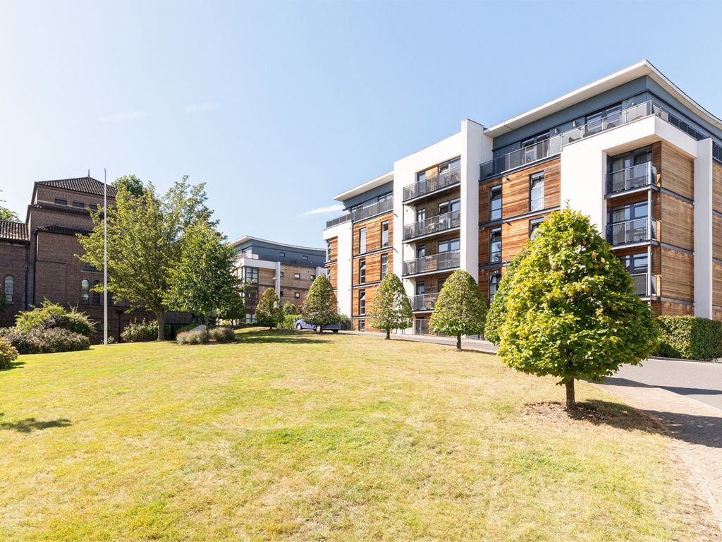 2 bed flat for sale in Scott Avenue, London SW15, £545,000 Zoopla