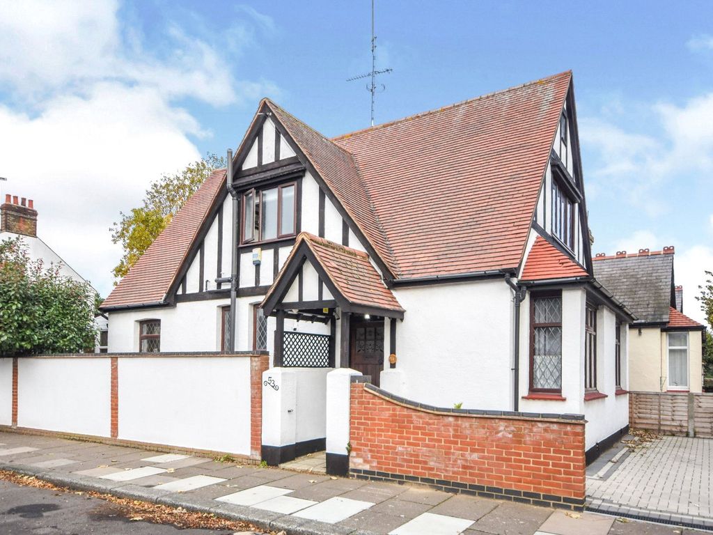 3 bed detached house for sale in Trinity Road, SouthendOnSea, ., Essex SS2 Zoopla