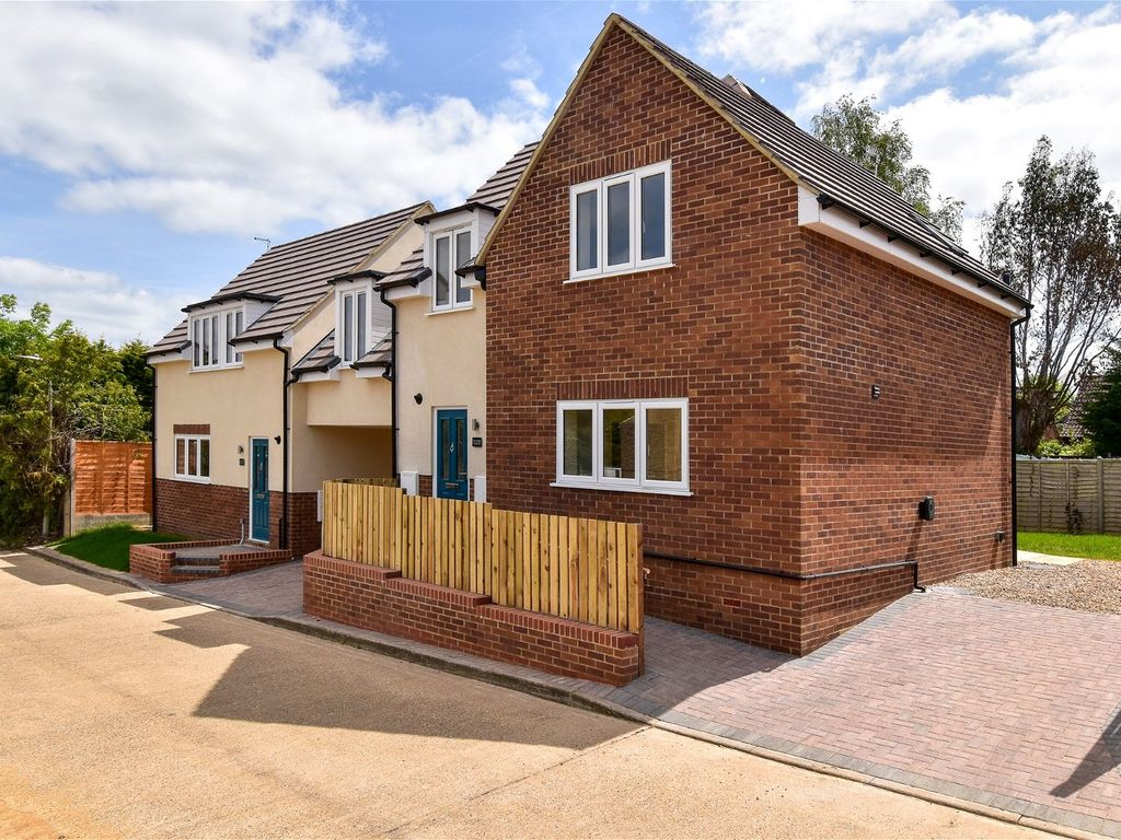 New home, 3 bed linkdetached house for sale in Wadnall Way, Knebworth