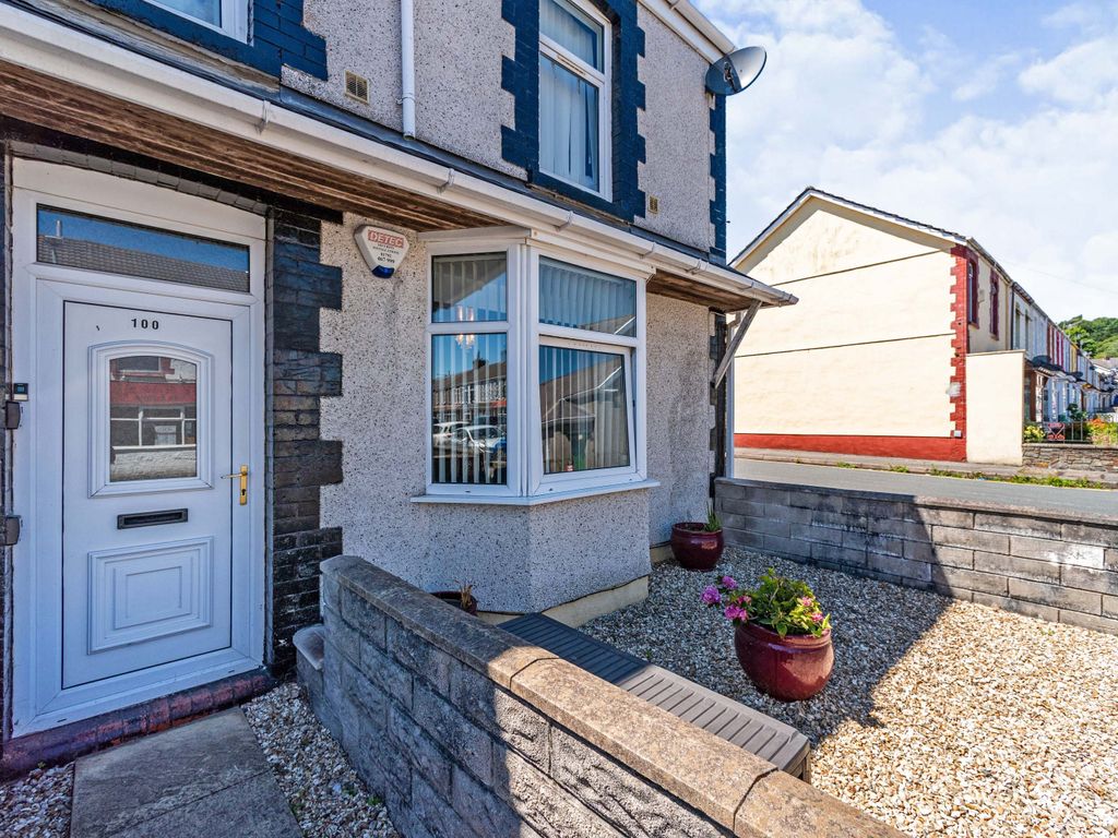 2 bed flat for sale in Cecil Street, Manselton SA5 Zoopla