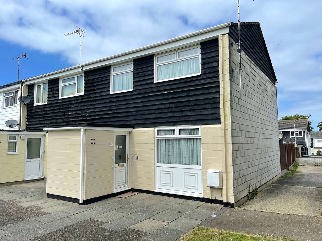 3 bed end terrace house for sale in Buttermere, Faversham ME13, £