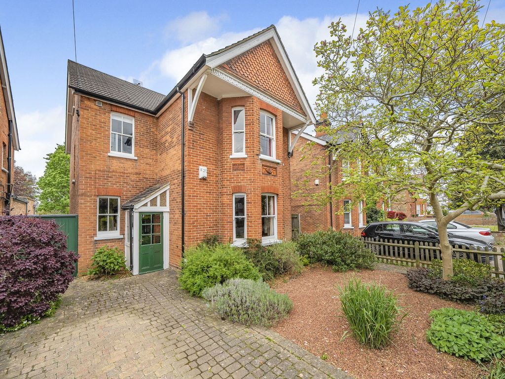 4 bed detached house for sale in Temple Road, Epsom KT19, £899,950 Zoopla