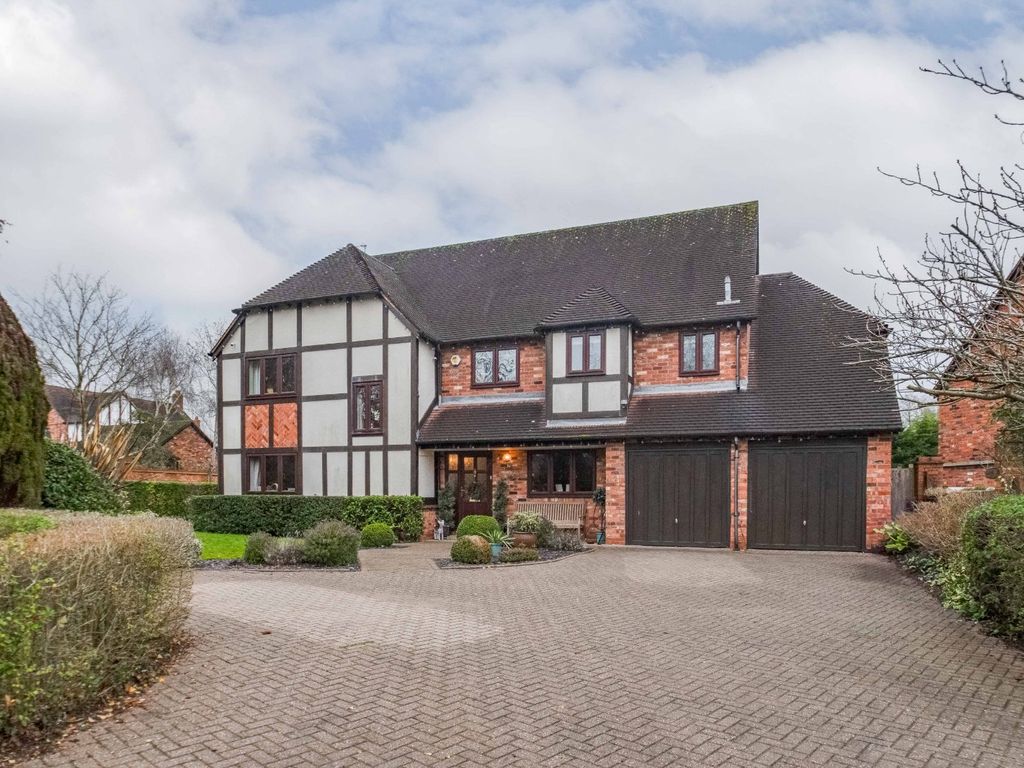 4 bed detached house for sale in Hither Green Lane, Redditch
