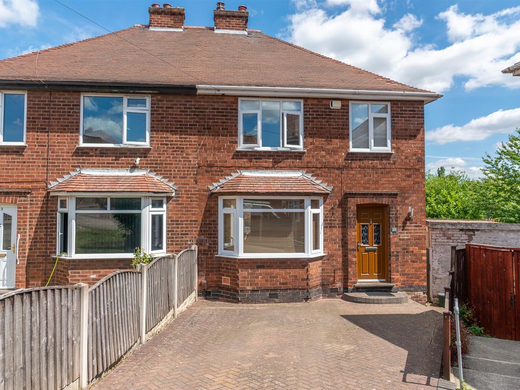 3 bed semidetached house for sale in Marwood Road, Carlton, Nottingham