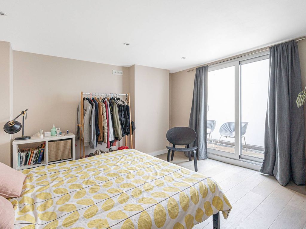 Hodes Row, Hampstead, London NW3  