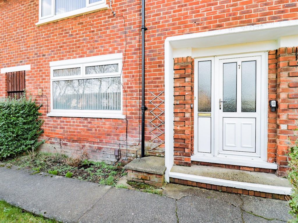 4 bed terraced house for sale in ster Avenue, Linthorpe