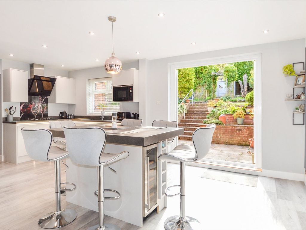 3 bed detached house for sale in Brompton Farm Road, Rochester ME2, £