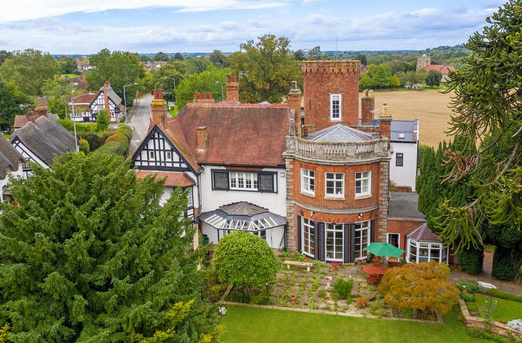 5 bed semidetached house for sale in The Manor House At Radford Semele