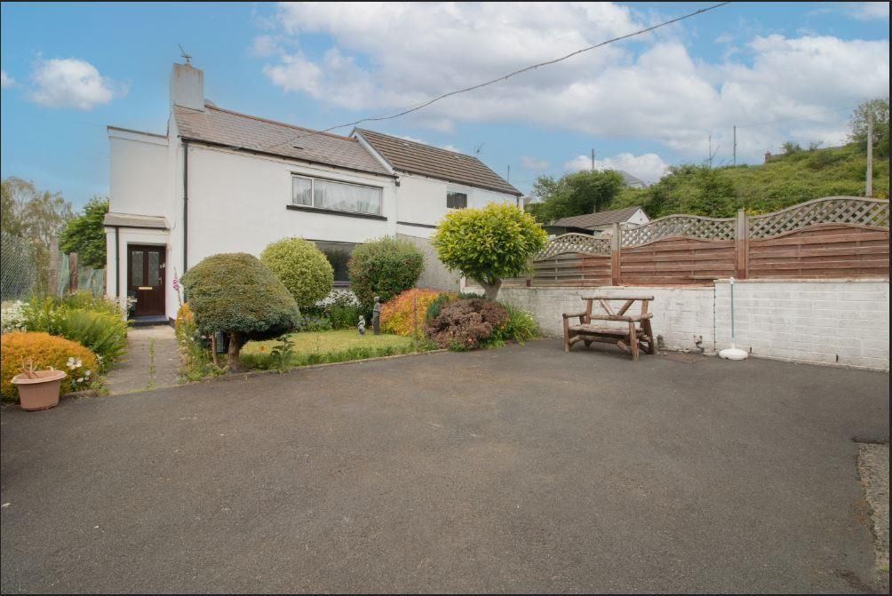 3 bed detached house for sale in Castle Street, Fleur De Lis, Blackwood