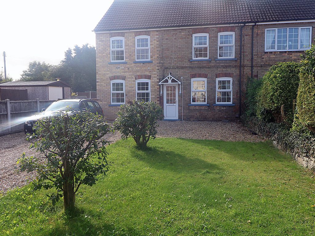 4 bed semidetached house for sale in Colton Street, Misterton