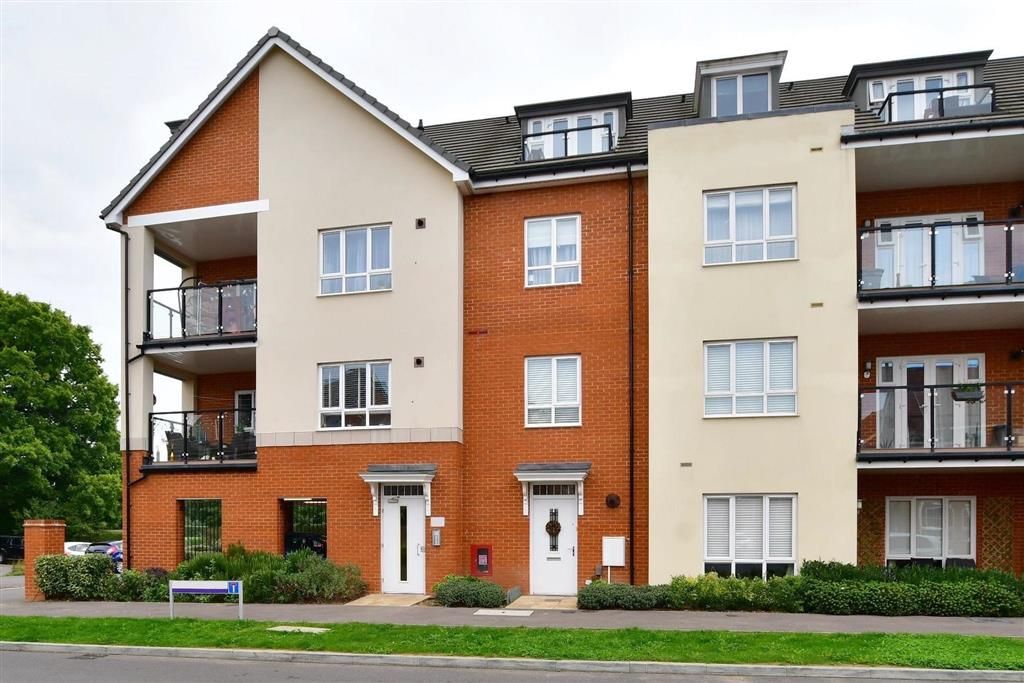 Bedivere Road, Crawley, West Sussex RH11  