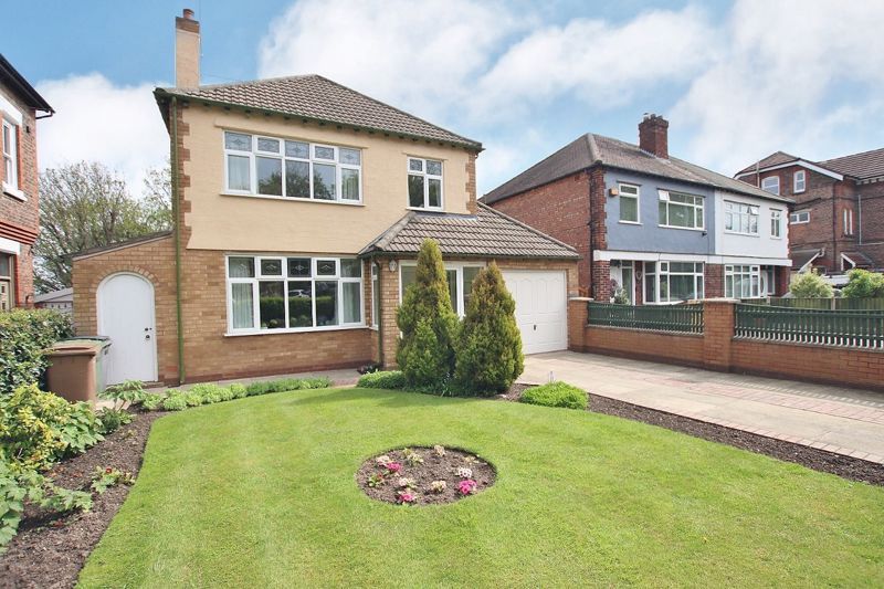 4 bed detached house for sale in Storeton Road, Prenton, Wirral CH42, £