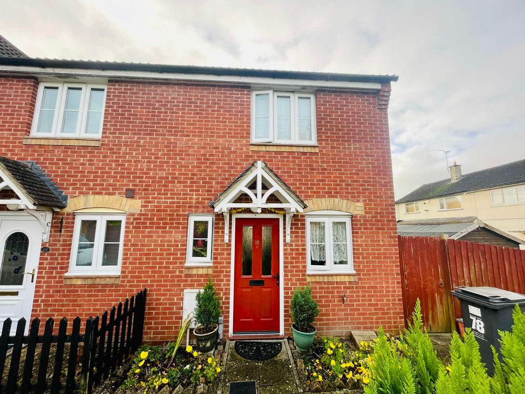 2 bed end terrace house to rent in Horsham Road, Swindon SN3, £1,100