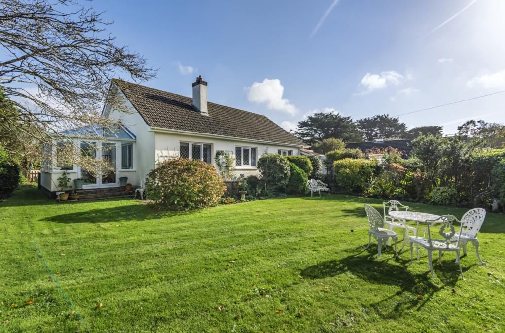 4 bed detached bungalow for sale in Whitehall, Scorrier, Redruth, Cornwall TR16 Zoopla