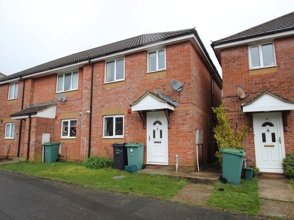 3 bed end terrace house for sale in Charnwood Close, Newport PO30 Zoopla